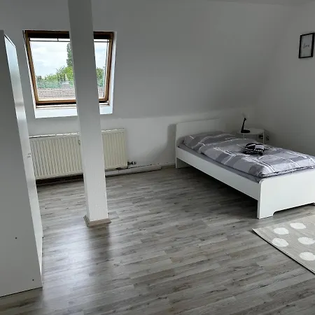 A&V Apartments Schoene Dachgeschoss Wohnung Apt Sterne Gelsenkirchen Exterior photo